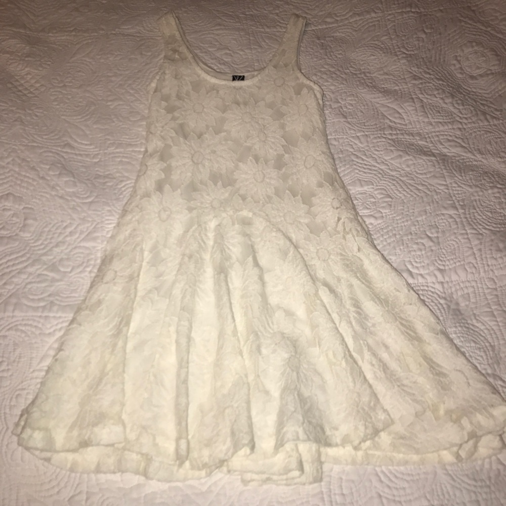 Windsor lace flower dress